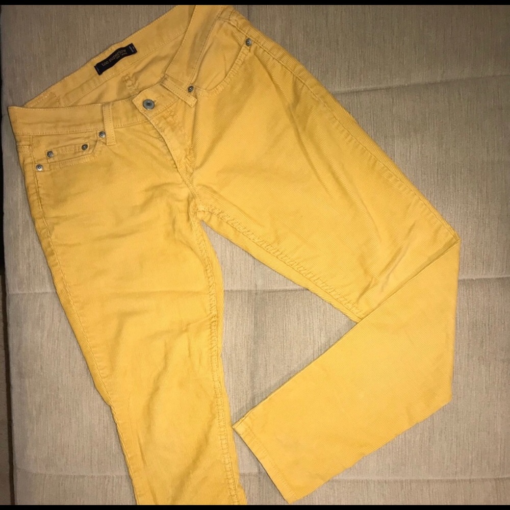 Levi’s 524 mustard corduroys